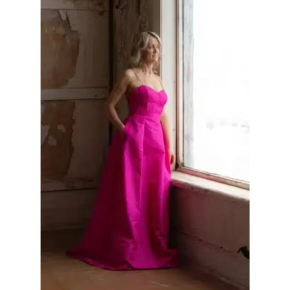 $1360 REBECCA VALLANCE Frenchy Taffeta Gown Hot PinkFuchsia 0 Maxi Dress - Picture 4 of 16